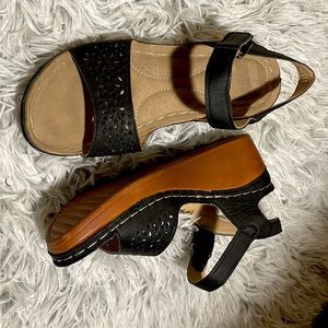 worn once, atalina sandles with little heel